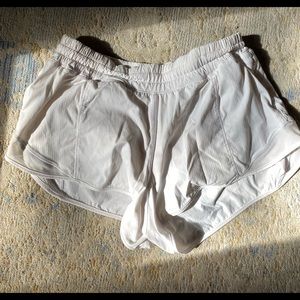 Lululemon 6 Hotty Hot White Shorts